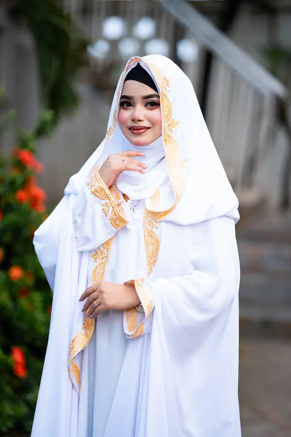 Noor-E-Jannat Gold Embroidered Abaya -White